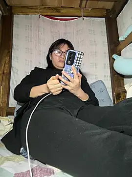 Snapshot of daaqnn chatting on 13, 4, 2026 daaqnn online show from 13, 4, 2026