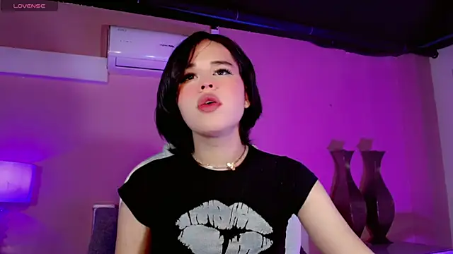 ClaudiaSophia online show from 3, 12, 2025