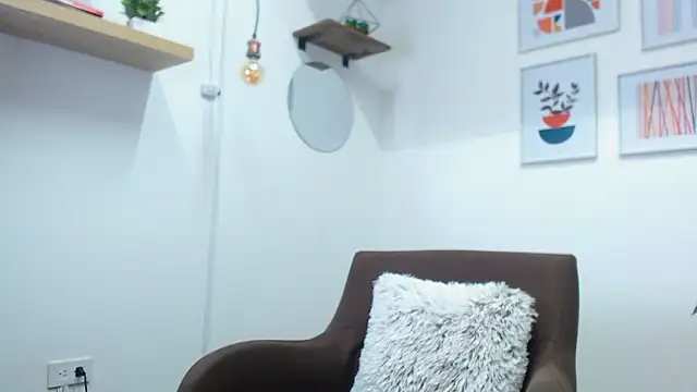 Lauryn Jones online show from 20, 2, 2026