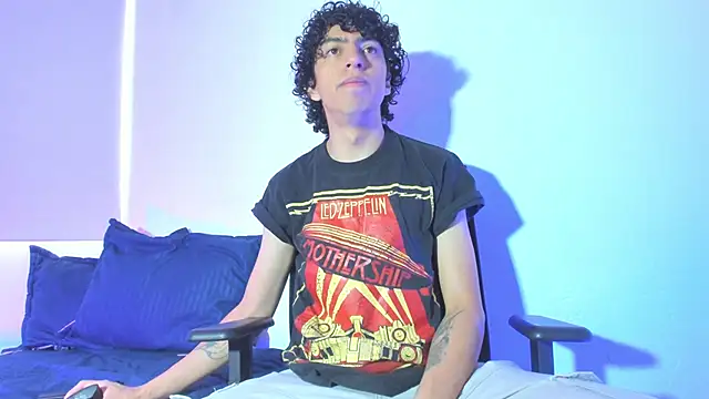 saint dark online show from 4, 12, 2025