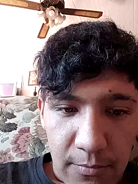 Snapshot of Elpichulotote20 chatting on 31, 3, 2026 Elpichulotote20 online show from 31, 3, 2026