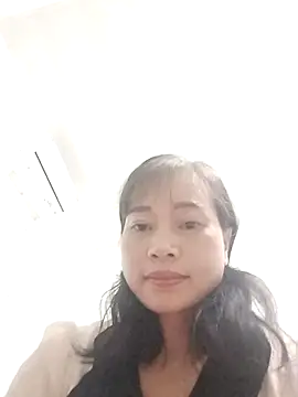 Snapshot of Kiuwi-omao chatting on 8, 11, 2025 Kiuwi-omao online show from 8, 11, 2025