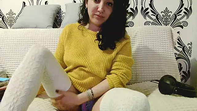 CharmingPearl online show from 3, 3, 2026