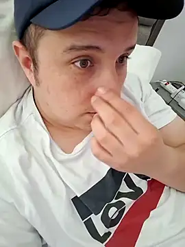 Snapshot of AngelsCouple- chatting on 1, 11, 2025 AngelsCouple- online show from 1, 11, 2025