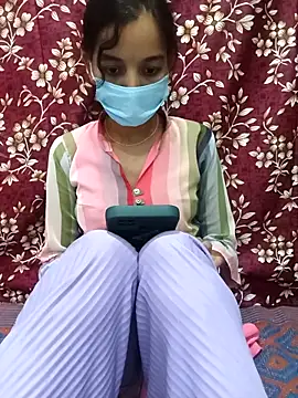 Snapshot of American_tourist chatting on 4, 11, 2025 American tourist online show from 4, 11, 2025