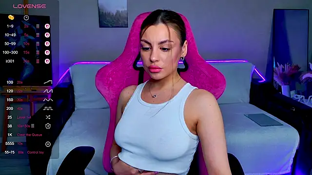 KristyDolly online show from 7, 1, 2026