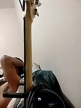 m8je online show from 15, 11, 2025