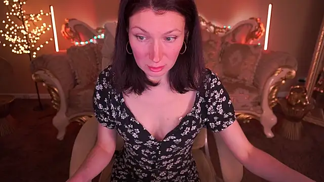 AmiraGoldd online show from 2, 3, 2026