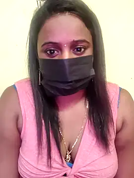 Snapshot of tam-queen1 chatting on 12, 11, 2025 tam-queen1 online show from 12, 11, 2025