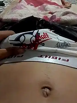 Snapshot of magro248 chatting on 3, 11, 2025 magro248 online show from 3, 11, 2025