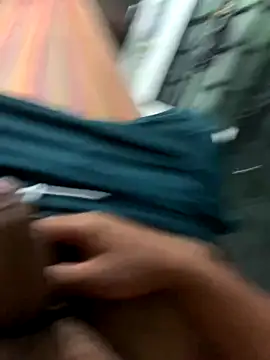 Snapshot of tuntuntiburon chatting on 4, 11, 2025 tuntuntiburon online show from 4, 11, 2025