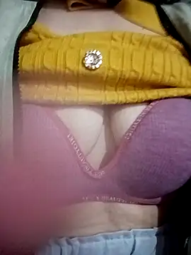 LenaLy2k online show from 9, 1, 2026