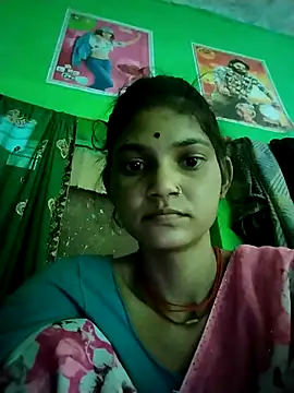 Snapshot of Jooli_cuty chatting on 4, 7, 2026 Jooli cuty online show from 4, 7, 2026