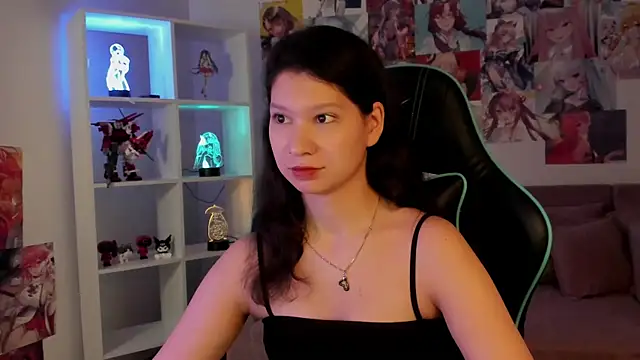 SaraDenars online show from 12, 11, 2025