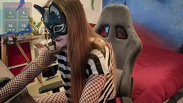 ScarletKitsunyaa online show from 17, 3, 2026