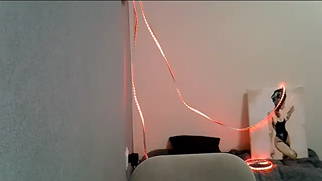 Snapshot of KiraHoney chatting on 10, 2, 2026 KiraHoney online show from 10, 2, 2026