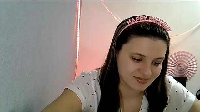 Snapshot of KiraHoney chatting on 28, 2, 2026 KiraHoney online show from 28, 2, 2026