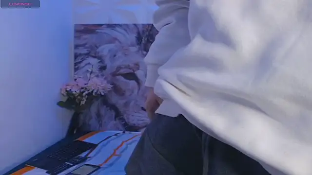 Oliver paris online show from 16, 11, 2025