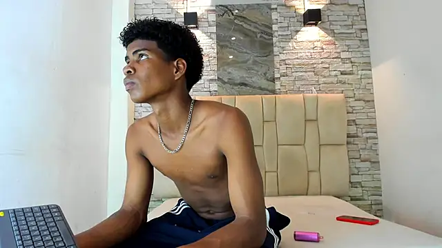 XAVI LEE online show from 24, 11, 2025