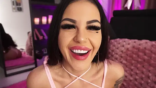 Snapshot of NaomyBlackBarbie chatting on 16, 11, 2025 NaomyBlackBarbie online show from 16, 11, 2025