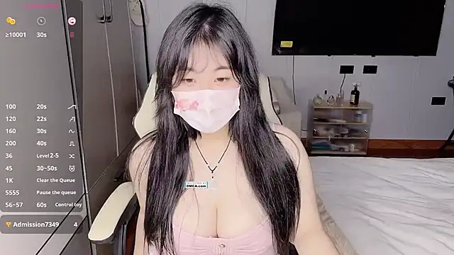 Snapshot of Chayka_21 chatting on 5, 11, 2025 Chayka 21 online show from 5, 11, 2025