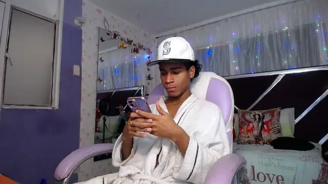 Santy bigcock 01 online show from 3, 6, 2026