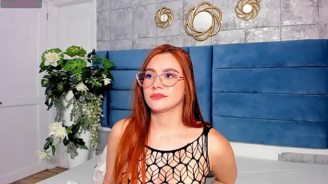 SaraAlvarezx online show from 2, 6, 2026