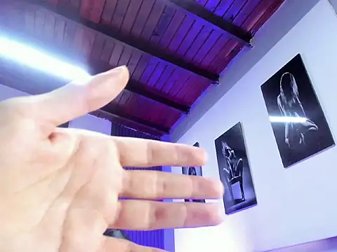 Caitlyn-Joness  online show from 13, 3, 2026