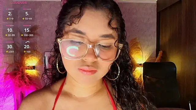 Snapshot of griselle_rousse chatting on 12, 6, 2026 griselle rousse online show from 12, 6, 2026