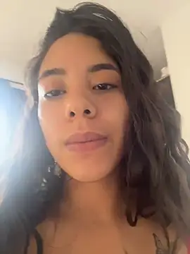 catee martinez online show from 10, 11, 2025