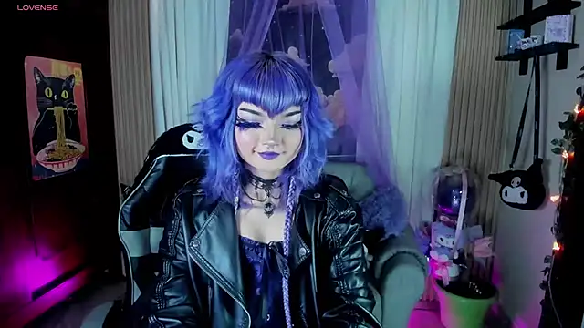 Snapshot of ravencollen chatting on 30, 6, 2026 ravencollen online show from 30, 6, 2026