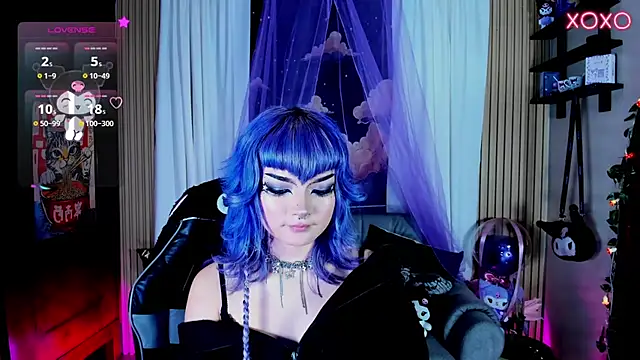 Snapshot of ravencollen chatting on 8, 7, 2026 ravencollen online show from 8, 7, 2026