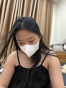 Snapshot of linh-xinh18 chatting on 8, 7, 2026 linh-xinh18 online show from 8, 7, 2026