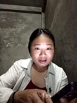 Snapshot of MINSSA502 chatting on 27, 4, 2026 MINSSA502 online show from 27, 4, 2026