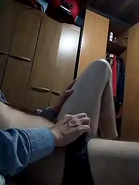 Snapshot of DeutschmanPeter chatting on 5, 11, 2025 DeutschmanPeter online show from 5, 11, 2025