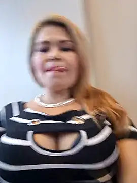 Snapshot of dirty_mother3 chatting on 12, 1, 2026 dirty mother3 online show from 12, 1, 2026