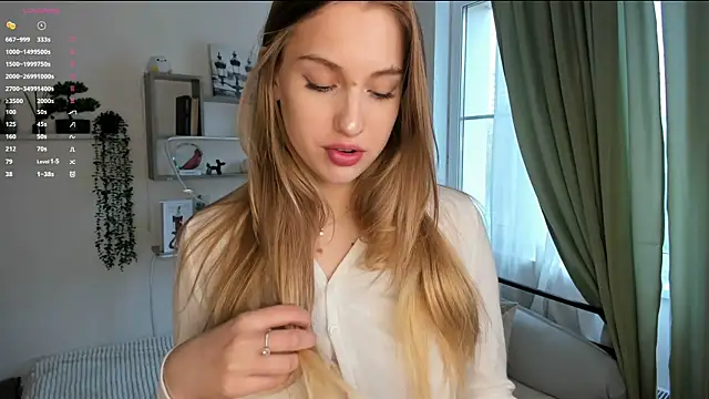 TawnyaVanschaick online show from 10, 5, 2026