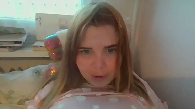 HornyElena online show from 18, 12, 2025