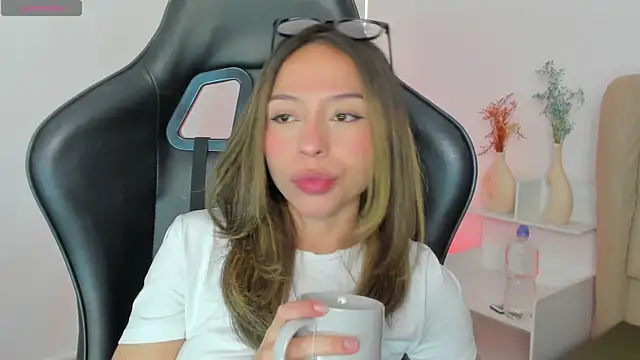 LuluuBerry online show from 29, 11, 2025