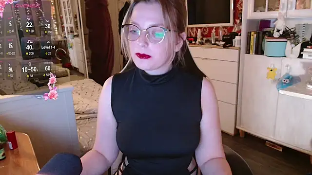 dominyantrix online show from 15, 11, 2025