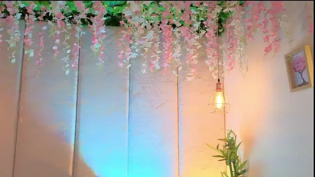  ViolletteNoir  online show from 9, 3, 2026