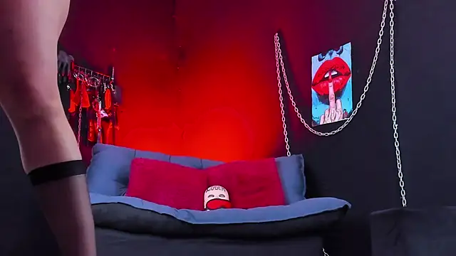 KatrinaStone online show from 31, 3, 2026