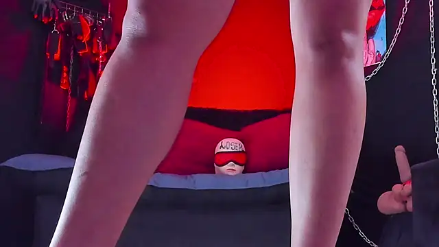 KatrinaStone online show from 15, 4, 2026