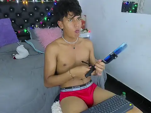 Valentino Lane online show from 15, 12, 2025