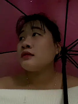 Lucia-a online show from 18, 11, 2025