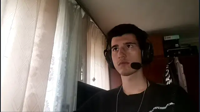 Snapshot of JamesLagerfeld chatting on 6, 11, 2025 JamesLagerfeld online show from 6, 11, 2025