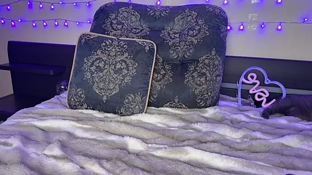 Fantasy Moonlightt online show from 19, 12, 2025