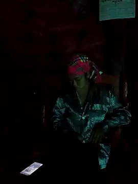 Snapshot of Mabel-122 chatting on 11, 11, 2025 Mabel-122 online show from 11, 11, 2025