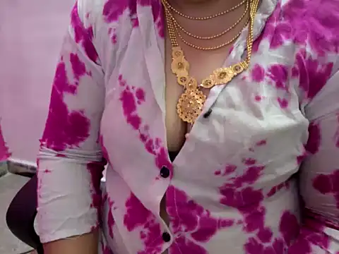 Snapshot of Tamil_VirginAss2 chatting on 15, 2, 2026 Tamil VirginAss2 online show from 15, 2, 2026