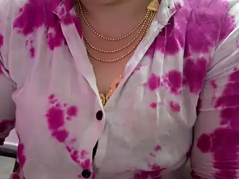 Snapshot of Tamil_VirginAss2 chatting on 18, 2, 2026 Tamil VirginAss2 online show from 18, 2, 2026